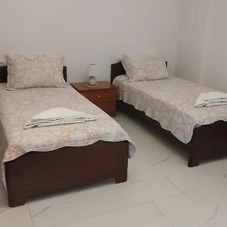 Miron וילה קמילרי